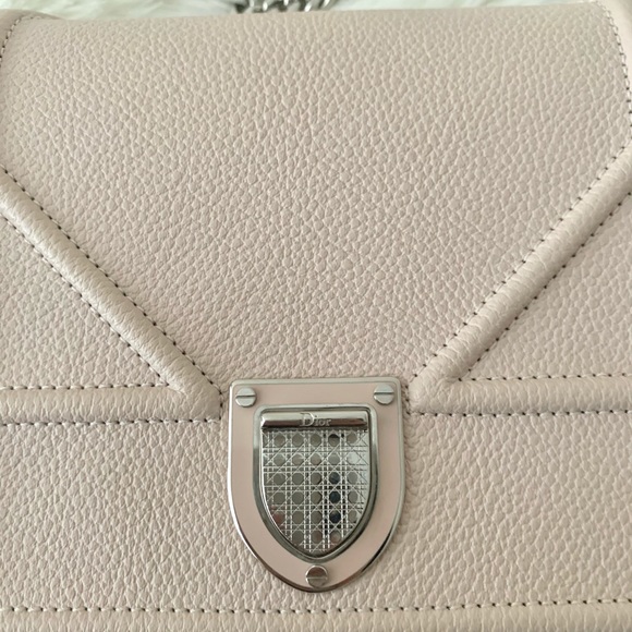 Dior Diorama Wallet on Chain Bag - Picture 4 of 15